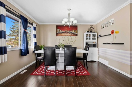 5218 Silverthorn Road, Olds, AB - Indoor Photo Showing Dining Room