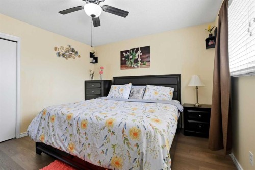 5218 Silverthorn Road, Olds, AB - Indoor Photo Showing Bedroom