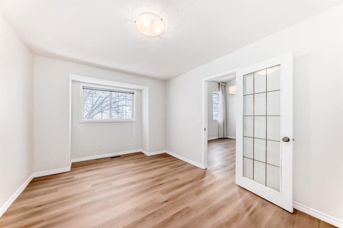 155 Prominence Heights Sw, Calgary, AB - Indoor Photo Showing Other Room