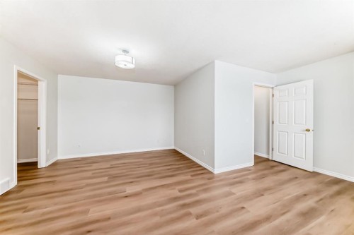 155 Prominence Heights Sw, Calgary, AB - Indoor Photo Showing Other Room
