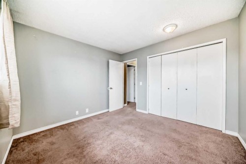 47 Templemont Drive Ne, Calgary, AB - Indoor Photo Showing Other Room
