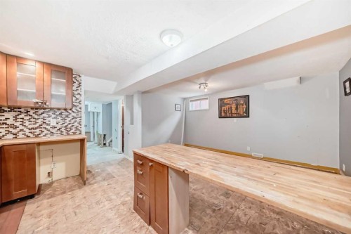 47 Templemont Drive Ne, Calgary, AB - Indoor Photo Showing Other Room