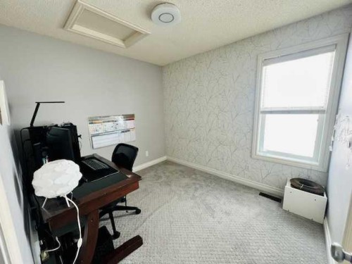 125 Saddlebrook Circle Ne, Calgary, AB - Indoor