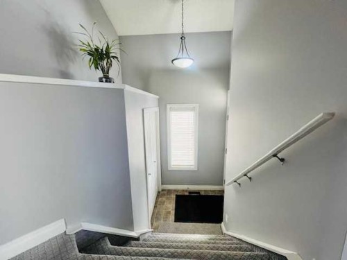 125 Saddlebrook Circle Ne, Calgary, AB - Indoor Photo Showing Other Room