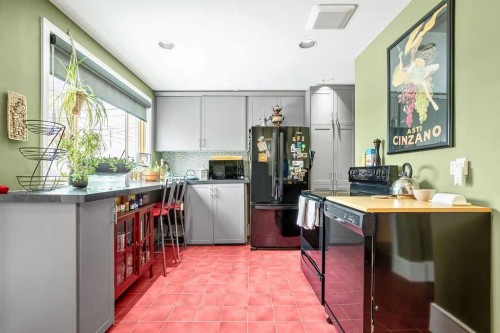 2410 16 Street Sw, Calgary, AB - Indoor Photo Showing Kitchen