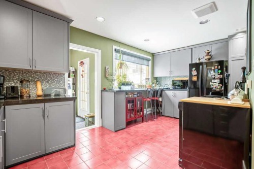 2410 16 Street Sw, Calgary, AB - Indoor Photo Showing Kitchen