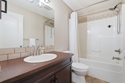155 Copperpond Road Se, Calgary, AB - Indoor Photo Showing Bathroom