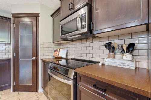 155 Copperpond Road Se, Calgary, AB - Indoor Photo Showing Kitchen
