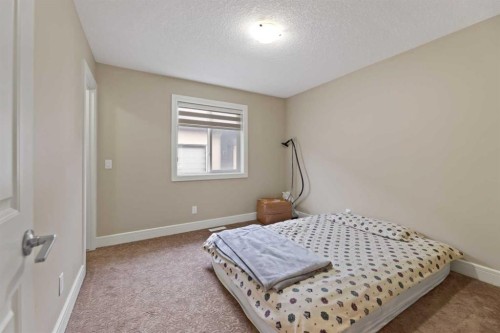 150 Saddlelake Grove Ne, Calgary, AB - Indoor Photo Showing Bedroom