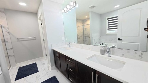 144 Red Embers Square Ne, Calgary, AB - Indoor Photo Showing Bathroom