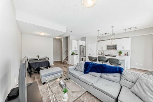 806-32 Red Embers Parade Ne, Calgary, AB - Indoor Photo Showing Living Room
