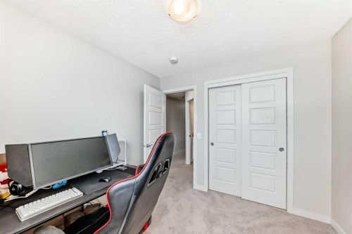806-32 Red Embers Parade Ne, Calgary, AB - Indoor Photo Showing Office
