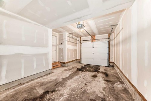 806-32 Red Embers Parade Ne, Calgary, AB - Indoor Photo Showing Garage