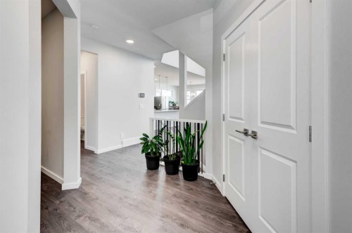 40 Verity Place Sw, Calgary, AB - Indoor Photo Showing Other Room
