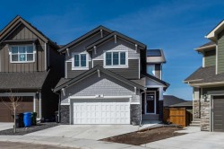 40 Verity Place SWCalgary, AB T2Y 0S9