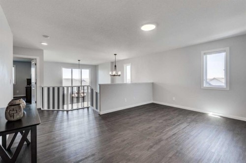 40 Verity Place Sw, Calgary, AB - Indoor Photo Showing Other Room