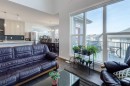 40 Verity Place Sw, Calgary, AB  - Indoor Photo Showing Living Room 