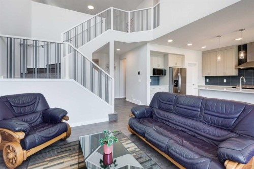 40 Verity Place Sw, Calgary, AB - Indoor Photo Showing Living Room