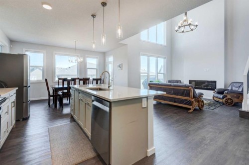 40 Verity Place Sw, Calgary, AB - Indoor Photo Showing Kitchen With Upgraded Kitchen