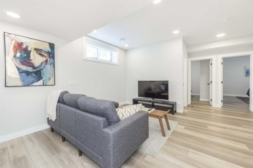 181 Amblehurst Rise Nw, Calgary, AB - Indoor