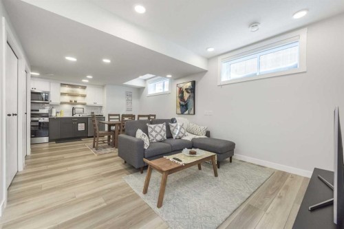 181 Amblehurst Rise Nw, Calgary, AB - Indoor