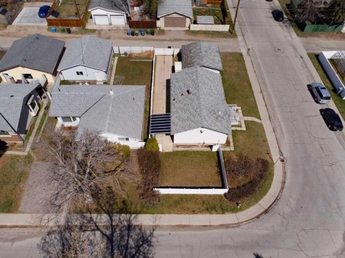 4711 43 Street Sw, Calgary, AB - Outdoor