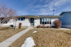 5320 Maidstone Road NE Calgary, AB T2A 4C2