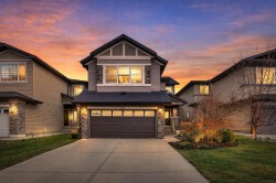 274 Everoak Drive SW Calgary, AB T2Y 0A3