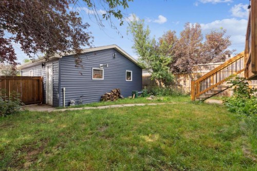 147 Falchurch Crescent Ne, Calgary, AB - Outdoor