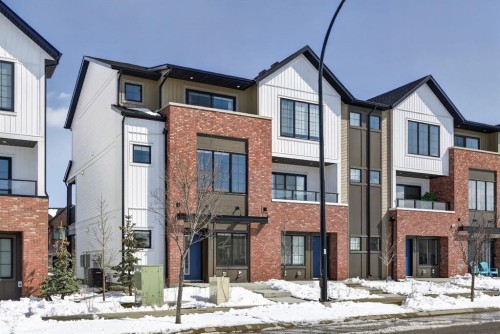 1501-201 Cooperswood Green SW Airdrie, AB T4B 5R2