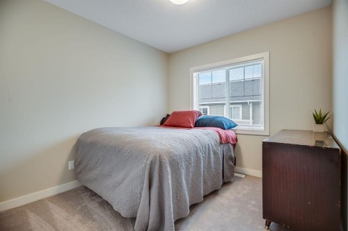 124-300 Marina Drive, Chestermere, AB - Indoor Photo Showing Bedroom