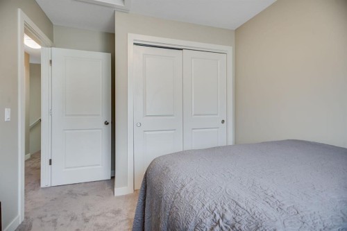 124-300 Marina Drive, Chestermere, AB - Indoor Photo Showing Bedroom