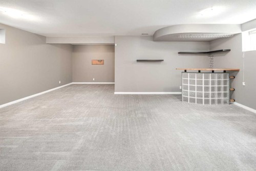 32 Cougarstone Square Sw, Calgary, AB - Indoor