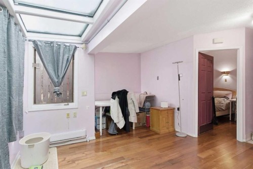 4008 36 Street Nw, Calgary, AB - Indoor Photo Showing Other Room