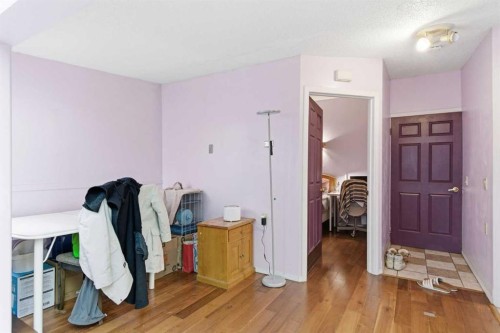 4008 36 Street Nw, Calgary, AB - Indoor Photo Showing Other Room