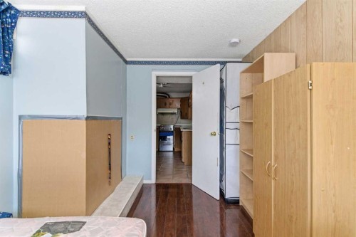 4008 36 Street Nw, Calgary, AB - Indoor