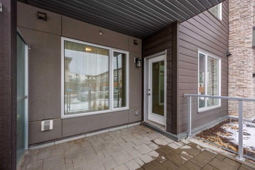 101-200 Shawnee Square Sw, Calgary, AB - Outdoor With Exterior