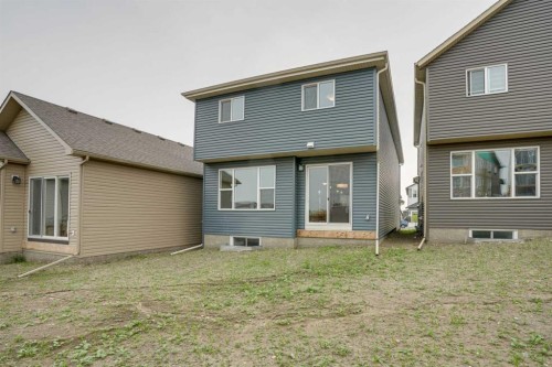 77 Calhoun Crescent Ne, Calgary, AB - Outdoor