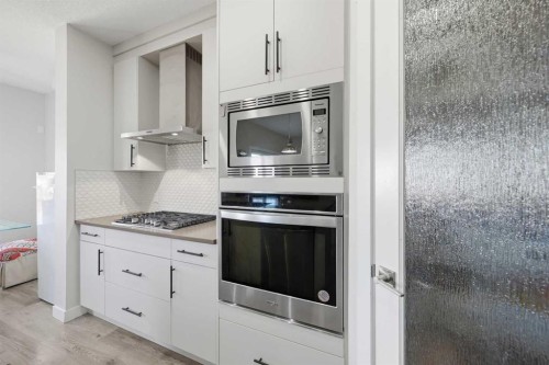 82 Legacy Glen Terrace Se, Calgary, AB - Indoor Photo Showing Kitchen With Upgraded Kitchen