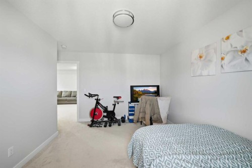 82 Legacy Glen Terrace Se, Calgary, AB - Indoor Photo Showing Bedroom