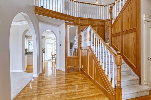 253 Patterson Boulevard Sw, Calgary, AB - Indoor Photo Showing Other Room