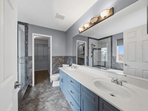 247 Hidden Valley Place Nw, Calgary, AB - Indoor Photo Showing Bathroom