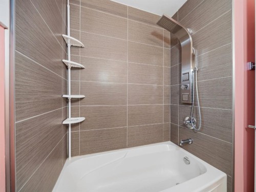 247 Hidden Valley Place Nw, Calgary, AB - Indoor Photo Showing Bathroom