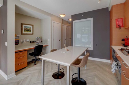 246-222 Riverfront Avenue Sw, Calgary, AB - Indoor