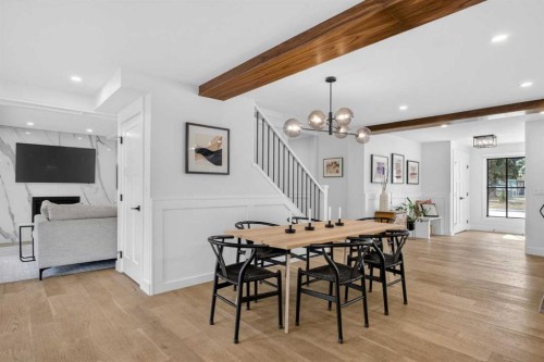 648 Willingdon Boulevard Se, Calgary, AB - Indoor Photo Showing Dining Room