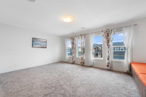 99 Evansglen Circle Nw, Calgary, AB - Indoor Photo Showing Other Room