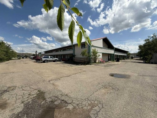 703 9 Highway South, Drumheller, AB 