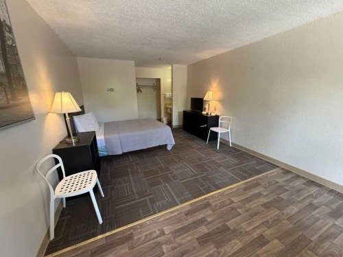 703 9 Highway South, Drumheller, AB 