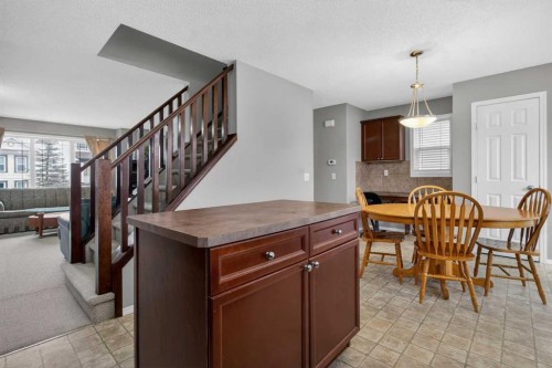 135 Copperstone Grove Se, Calgary, AB - Indoor