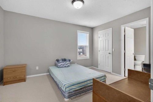 135 Copperstone Grove Se, Calgary, AB - Indoor Photo Showing Other Room